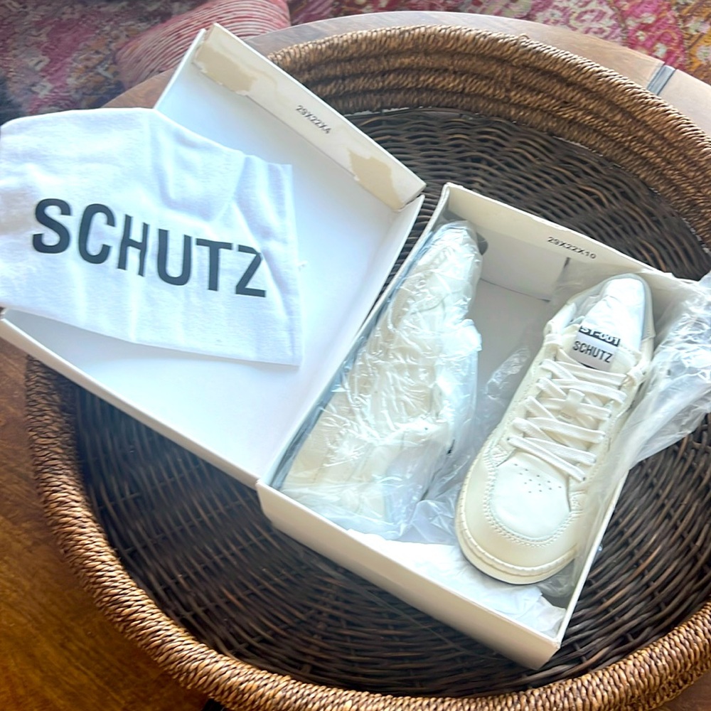 Schutz sneakers new in box 7.5